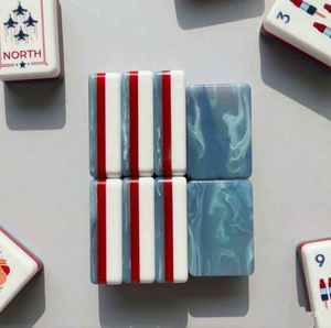 Stock US 250 Size 3 Layer Pearl Christmas American Mahjong Set 160Pcs Interlayer Carved Luxury Pearlescent Acrylic Holiday - Product Image 1