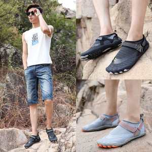 Usine OEM ODM <span class=keywords><strong>chaussures</strong></span> de natation en eau <span class=keywords><strong>pieds</strong></span> nus séchage rapide Aqua chaussettes femmes Yoga Fitness anti-dérapant <span class=keywords><strong>chaussures</strong></span> de plage hommes <span class=keywords><strong>chaussures</strong></span> en amont - Product Image 6