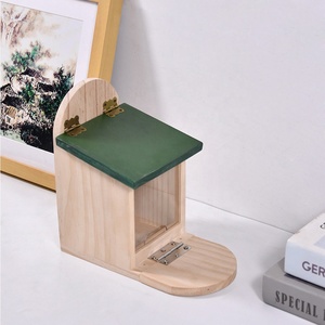 Caja alimentadora de <span class=keywords><strong>ardilla</strong></span> de madera <span class=keywords><strong>con</strong></span> cubierta verde Comederos de <span class=keywords><strong>ardilla</strong></span> para jardín exterior Caja de Casa de alimentación de <span class=keywords><strong>ardilla</strong></span> - Product Image 5