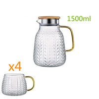 Tasse en verre sculpté transparent à rayures verticales avec poignée pour boire de l'eau lait café vin tasse en verre gaufré