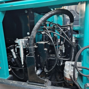 รถขุดตีนตะขาบ Kobelco SK75 มือสอง พร้อมปั๊มเครื่องยนต์และมอเตอร์-ระบบไฮดรอลิกครบชุด ขายราคาถูก - Product Image 3