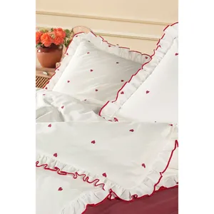 Parure de lit double Karden Flower Amore à volants, 100 % coton, motif cœur, avec drap-housse, housse de couette blanche et 2 taies d'oreiller - Product Image 4