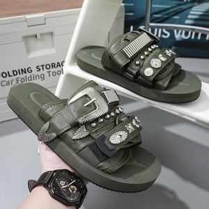 Nouvelles tongs tendance pour hommes et femmes, sandales à enfiler, sangle en <span class=keywords><strong>velcro</strong></span>, semelle épaisse en EVA, chaussures de plage d'été, pantoufles - Product Image 3