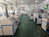 En stock : Machine à bobiner le fil Pyarn, fonctionnement stable, machine à enrouler le fil PET, exportée en Inde, machine à rembobiner le fil PET