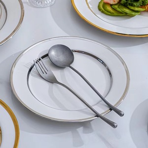 Assiettes de présentation à bord doré pour le mariage, ensemble de vaisselle décorative, assiettes de table blanches avec bordure dorée - Product Image 4