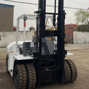 รถยกดีเซล TCM มือสอง 3 ตัน เสากระโดง 4.5 เมตร แบบสอง/สามท่อน ผลิตในญี่ปุ่น สำหรับงานก่อสร้าง - Product Image 1