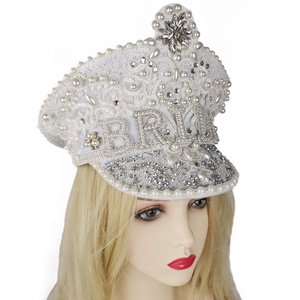 Chapeau Manwu Factory Festival Party Performance avec paillettes de perles pour anniversaire de mariage ou fêtes d'homme brûlant en blanc de mariée - Product Image 3