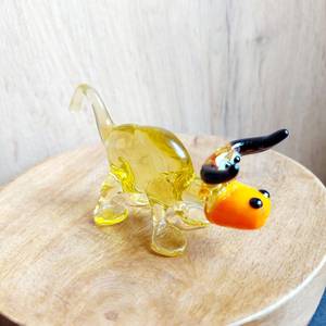 Nouvelle figurine artisanale en verre soufflé de Murano, Triceratops jaune, décoration artistique animale, cadeau artisanal fait main - Product Image 2