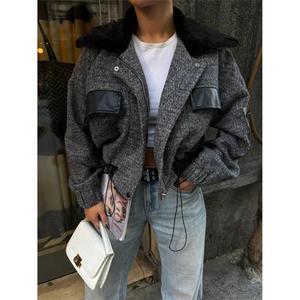 Chaqueta Bomber Corta Negra de Cachemira, Reversible, con Bolsillos de Piel de Oveja, Cuello de Cuero, Detalle de Piel Sintética, Talla XL, Lentejuelas y Plumas - Product Image 2