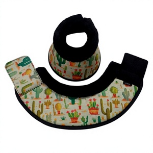 Botas de protección deportivas premium para caballo, con estampado digital de cactus, acolchado de neopreno, antideslizantes, de alta elasticidad y ligeras. - Product Image 1