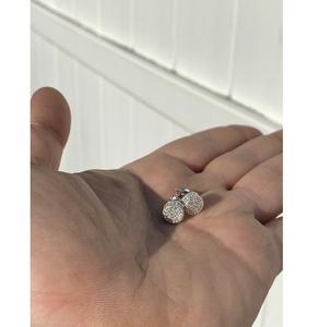 Boucles d'oreilles en diamant en or blanc de qualité supérieure avec artisanat délicat pour un look élégant et un style durable de l'Inde - Product Image 3