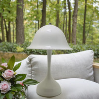 Lampe de table sans fil en acrylique en forme de bourgeon de fleur, très vendue, pour restaurant, chambre à coucher, lumière d'ambiance, lampe de table de mariage