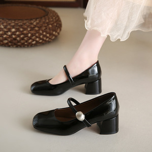 Zapatos de Tacón Medio con Adornos de Perlas Vintage, Zapatos de Moda de Cuero de Alta Calidad, MOQ Bajo para Mujer Elegante, Zapatos de Primavera/Verano - Product Image 2