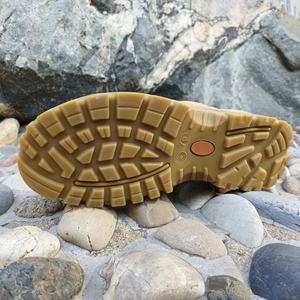 <span class=keywords><strong>Chaussures</strong></span> <span class=keywords><strong>de</strong></span> travail <span class=keywords><strong>de</strong></span> protection industrielle haut <span class=keywords><strong>de</strong></span> gamme pour hommes en cuir <span class=keywords><strong>de</strong></span> blé avec semelle extérieure légère en TPU - Product Image 2