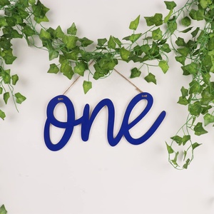Segno di <span class=keywords><strong>legno</strong></span> di compleanno una lettera di ritaglio uno per il primo compleanno del ragazzo decorazione della parete della festa di compleanno espositore da tavolo Banner per seggiolone - Product Image 4
