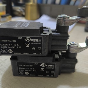 Interrupteur de fin de course Schmersal T4VH 336-02Z-M20 SPDT 24 V 1 A IP67 Usage industriel - Product Image 1