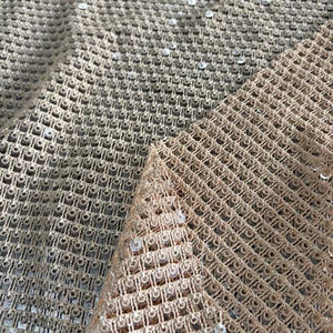 בד רקמה עם פאייטים, טכניקת רקמה חלולה, מסיס במים לחלוטין, איכותי, עבור אופנת קוטור יוקרתית וביגוד אופנה. - Product Image 2