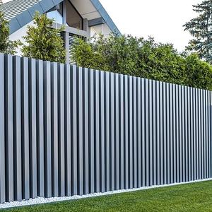 Zwaar uitgevoerde aluminium opritpoort voor buiten, residentiële beveiliging, moderne ingang, sterk metalen frame, duurzaam, weerbestendig, langdurig - Product Image 3