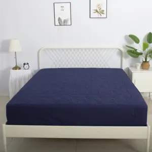 White Microfiber Quilted Non Slip Elastic Water Proof Bed Bug Mattress Cover Bedroom Woven OEM 100% Polyester 40 Adults Plain