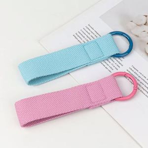 Porte-clés personnalisé avec patch en tissu, cordon et mousqueton métallique, avec logo de marque - Product Image 6