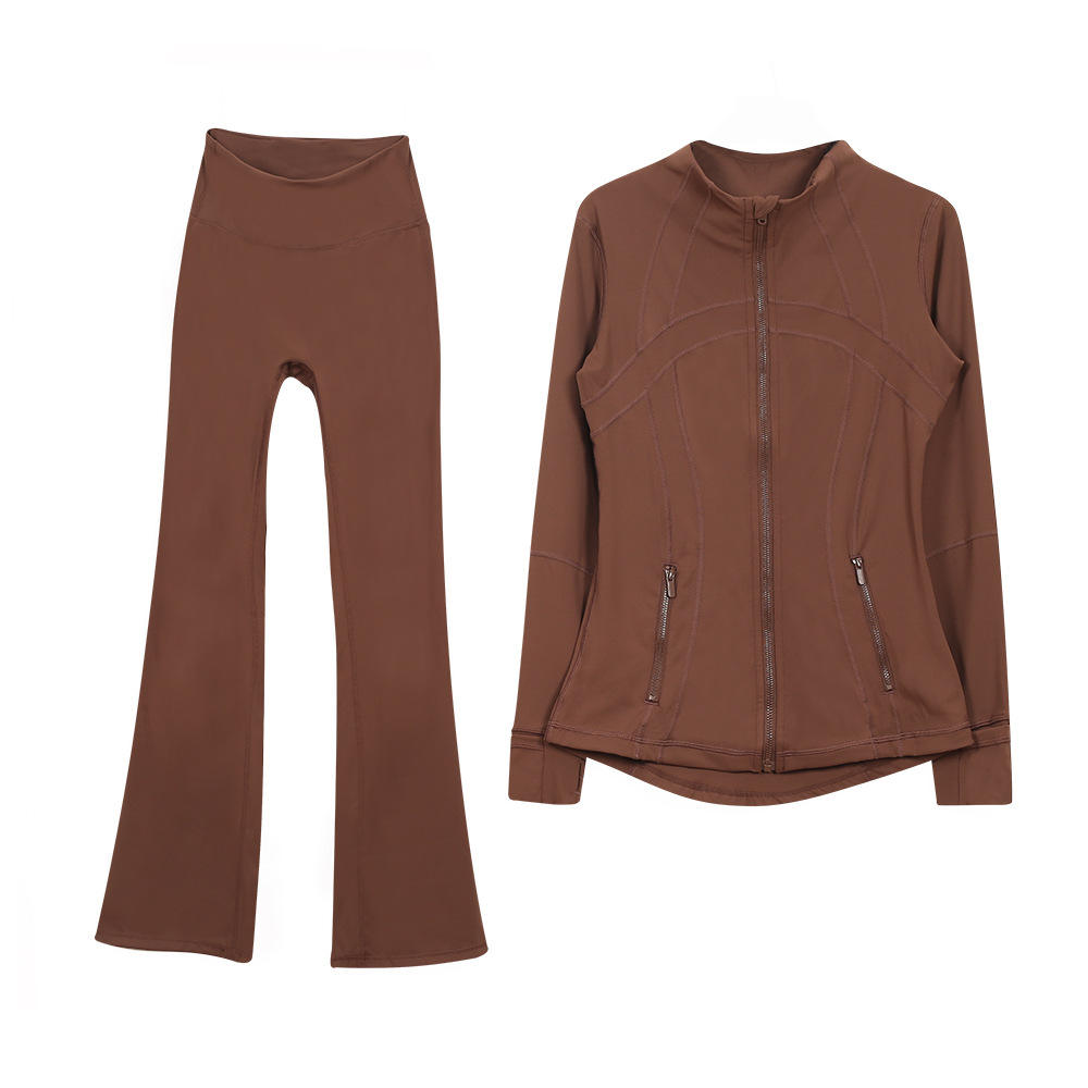 สีน้ำตาล