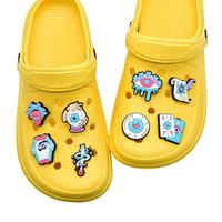 Bande dessinée sorcière série caoutchouc chaussure boucle trou chaussures accessoire bricolage amovible CHARM décoration article