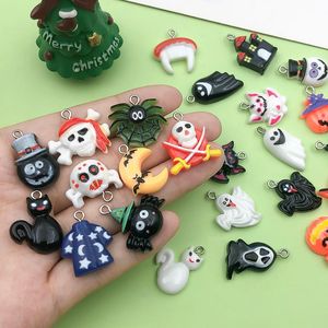 Breloques de pendentifs d'Halloween en résine, couleurs assorties, citrouille, fantôme, accessoires de bijoux DIY, formes irrégulières, décorations artistiques et artisanales - Product Image 2