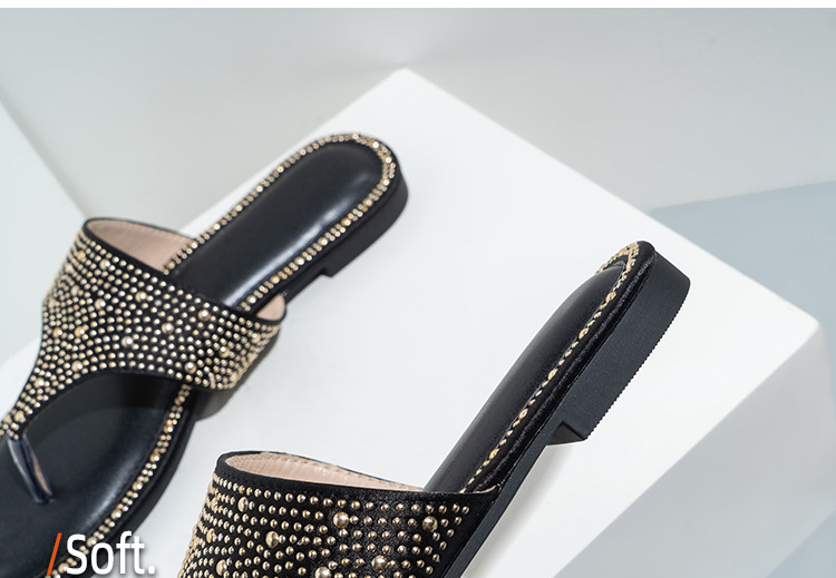 Rhinestone Clip toe Women's Flip-flops Sandals Outside Wearing Flip Flops Flat Beach Slippers
