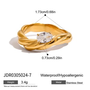 Bague élégante européenne et américaine en zircon, en acier inoxydable, forme géométrique, plaquée, pour femme, luxe léger - Product Image 4