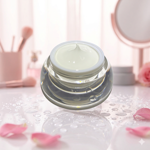 Crème tonifiante à marque privée |   Crème éclaircissante pour la peau à la niacinamide OEM/ODM |   Lotion pour le visage éclatante au glutathion de marque personnalisée - Product Image 3