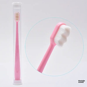 Cepillo de Dientes de Cerdas Suaves para Adultos, Importado de India, Limpieza Suave, Cuidado Dental, Higiene Bucal, Uso Diario, Disponible para la Venta - Product Image 2