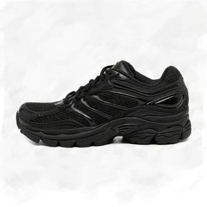 NUEVOS Zapatos Deportivos Saucony 2026 para Hombre y Mujer, de Caña Alta, Sin Cordones, Color Negro Triple, de Cuero, para Exteriores - Product Image 1