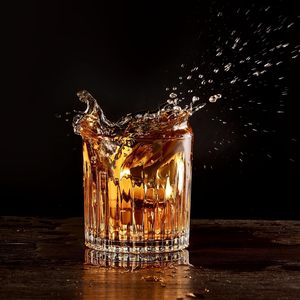 Vaso de <span class=keywords><strong>Whisky</strong></span> de Cristal sin Plomo de 300 ml, Estilo Antiguo, con Diseño Acanalado, para Beber <span class=keywords><strong>Bourbon</strong></span>, Coñac, Cócteles y <span class=keywords><strong>Whisky</strong></span> - Product Image 3