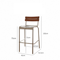 Chaises de bar style Bauhaus du milieu du siècle avec dossier, tabourets en fer antique pour salons de thé, cafés et repas en plein air