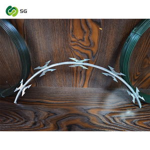 Alambre de púas galvanizado personalizable para prisiones, antipiratería, antirrobo, tipo <span class=keywords><strong>concertina</strong></span>, antiescalada, <span class=keywords><strong>doble</strong></span> espiral, con cuchillas cruzadas - Product Image 4