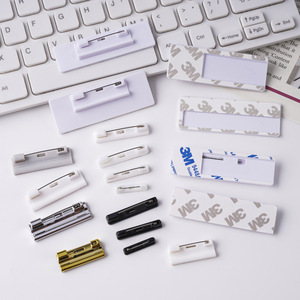 <span class=keywords><strong>เข็มกลัด</strong></span>โลหะสีขาวทรงกลมขนาด 37 มม. เป็นมิตรกับสิ่งแวดล้อม พร้อมลูกปัดและเคลือบผิว สำหรับ<span class=keywords><strong>ป้าย</strong></span><span class=keywords><strong>ชื่อ</strong></span>แบบติดด้วยกาว - Product Image 3