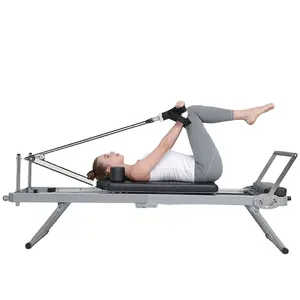 Professionele Multifunctionele Pilates Core Bed Opvouwbare Pilates Reformer Home Gym Activity Room Yoga Trainingsapparatuur
