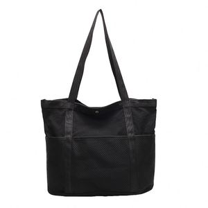 Bolso Tote de Material Oxford Modelo 2025. Adecuado para uso diario. Diseñado por el diseñador de la marca.3050 - Product Image 2