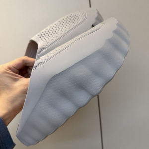 Sandalias de Entrenamiento Deportivo Profesionales Fashion Designer 001, con Punta Cerrada, para Antes del Partido, Competición, Ejercicio Atlético - Product Image 2