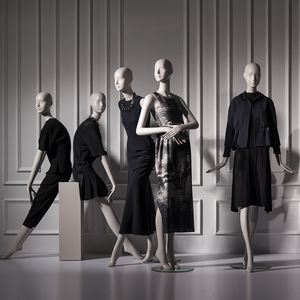 Manichino Femminile a Corpo Intero in FRP con Testa per Negozi di Moda di Alta Gamma, Bestseller Globale, Vendita all'Ingrosso - Product Image 4