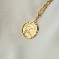 Offre Spéciale mythologie grecque dieux méduse athena pendentif collier en acier inoxydable zirconium gemme collier pour femmes bijoux