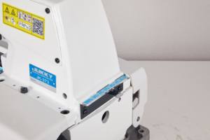 Machine à coudre industrielle JUKKY 373 de très haute qualité, à plat, pour <span class=keywords><strong>la</strong></span> pose de boutons, avec coupe-fil automatique, pour les ventes à chaud - Product Image 6