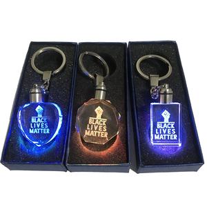 Di fabbrica su misura a buon mercato 3D Nero Vita Importa di vetro luce della catena chiave di cristallo per <span class=keywords><strong>BLM</strong></span> gruppi - Product Image 4