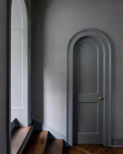 Puerta robusta Último diseño Estilo de lujo Villas Interior Puerta de arco de madera maciza