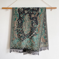 Indischer Kaschmir Türkei Phantasie Hijab Neues Design Ethnische Schals Schals Digitaldruck Atmungsaktiver Jacquard Arab Schal Drops hipping