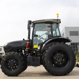 Tractor 4x4 de 50 CV con cabina, listo para granizo, 8+8, con sistema Shuttle, certificado CE, para residuos de caña de azúcar - Product Image 2