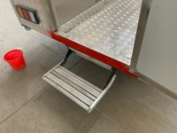 Remorque de cuisine complète en acier inoxydable de 16 pieds personnalisable fabriquée en Chine pour hamburger BBQ café camions de nourriture pour hot-dogs