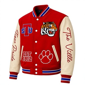 Chaqueta Varsity Roja Personalizada con Parches de Chenilla, Bordado y Mangas de Cuero en Contraste - Product Image 4