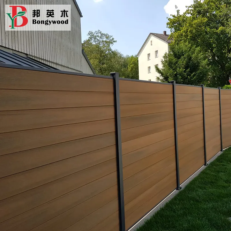 Waterproof and moisture -proof garden wood plastic composite fence and gates