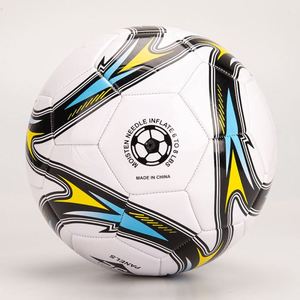 Venta de Balones de Fútbol de Calidad a Bajo Precio, Tamaños 5, 4 y 3, con Logotipo Personalizado, Balón de Fútbol Oficial - Product Image 3